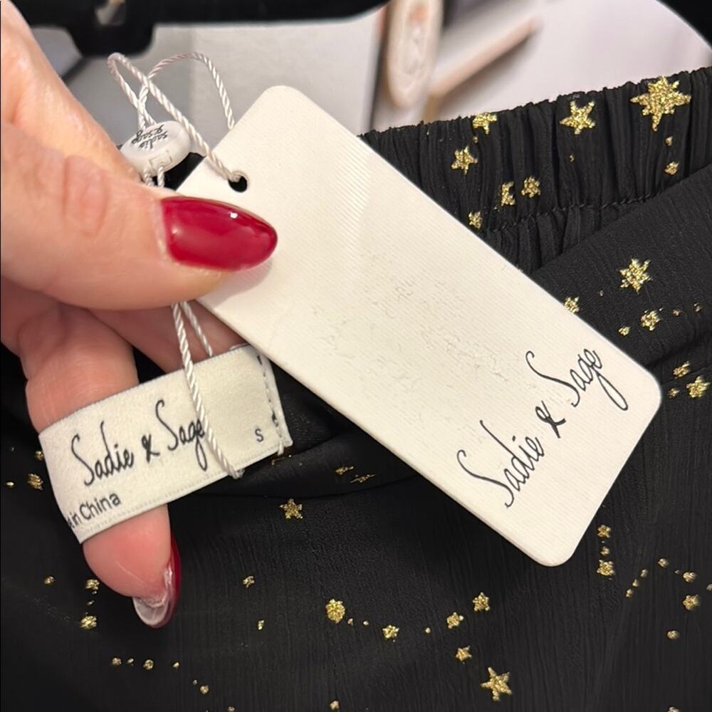 Sadie & Sage Black Wide Leg Pants with Gold Accents - Picture 2 of 4